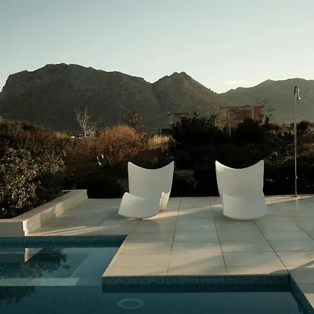 Gardenia, De Luxe Avec Piscine A Debordement ヴィラ