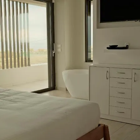 Gardenia, De Luxe Avec Piscine à Débordement