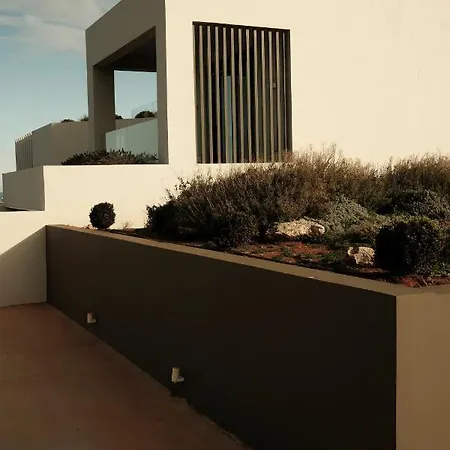 ヴィラ Gardenia, De Luxe Avec Piscine A Debordement