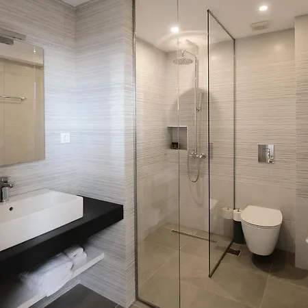 Gardenia, De Luxe Avec Piscine à Débordement