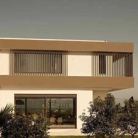 Gardenia, De Luxe Avec Piscine à Débordement Villa *
