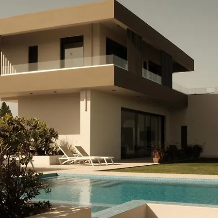 Gardenia, De Luxe Avec Piscine à Débordement