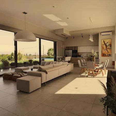 Gardenia, De Luxe Avec Piscine A Debordement