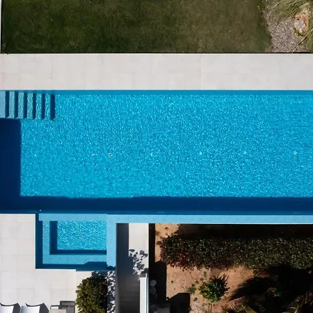 Gardenia, De Luxe Avec Piscine A Debordement *